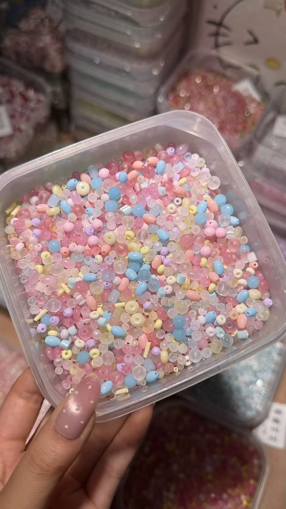 【海外セレクト】ビーズ１０色展開（50g）