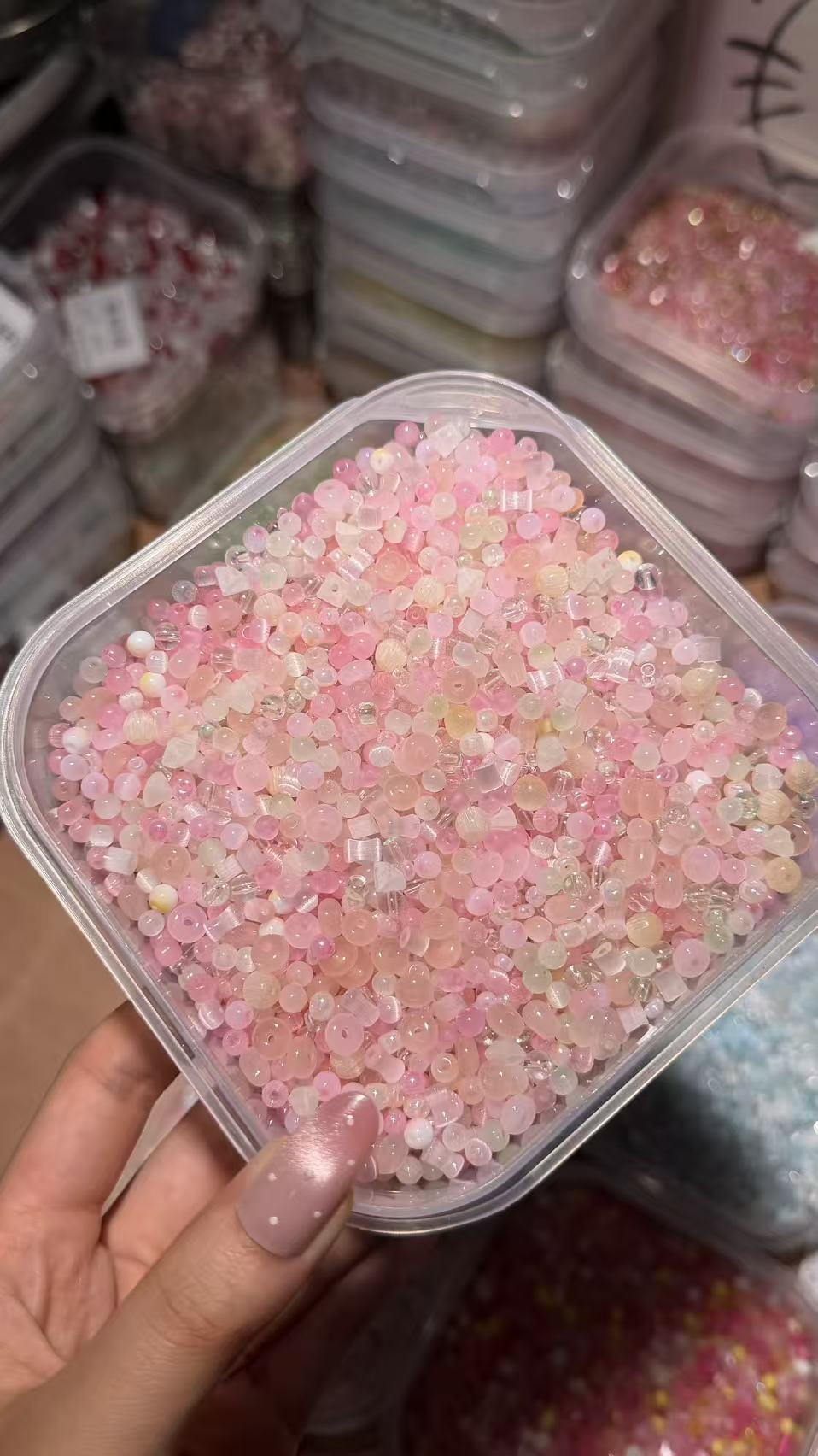 【海外セレクト】ビーズ１０色展開（50g）