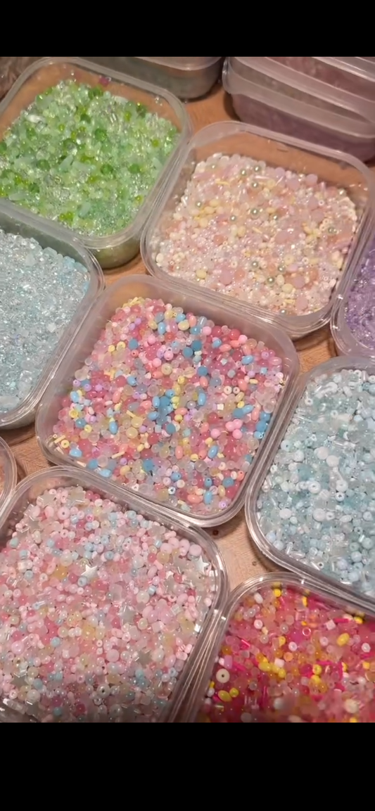 【海外セレクト】ビーズ１０色展開（50g）